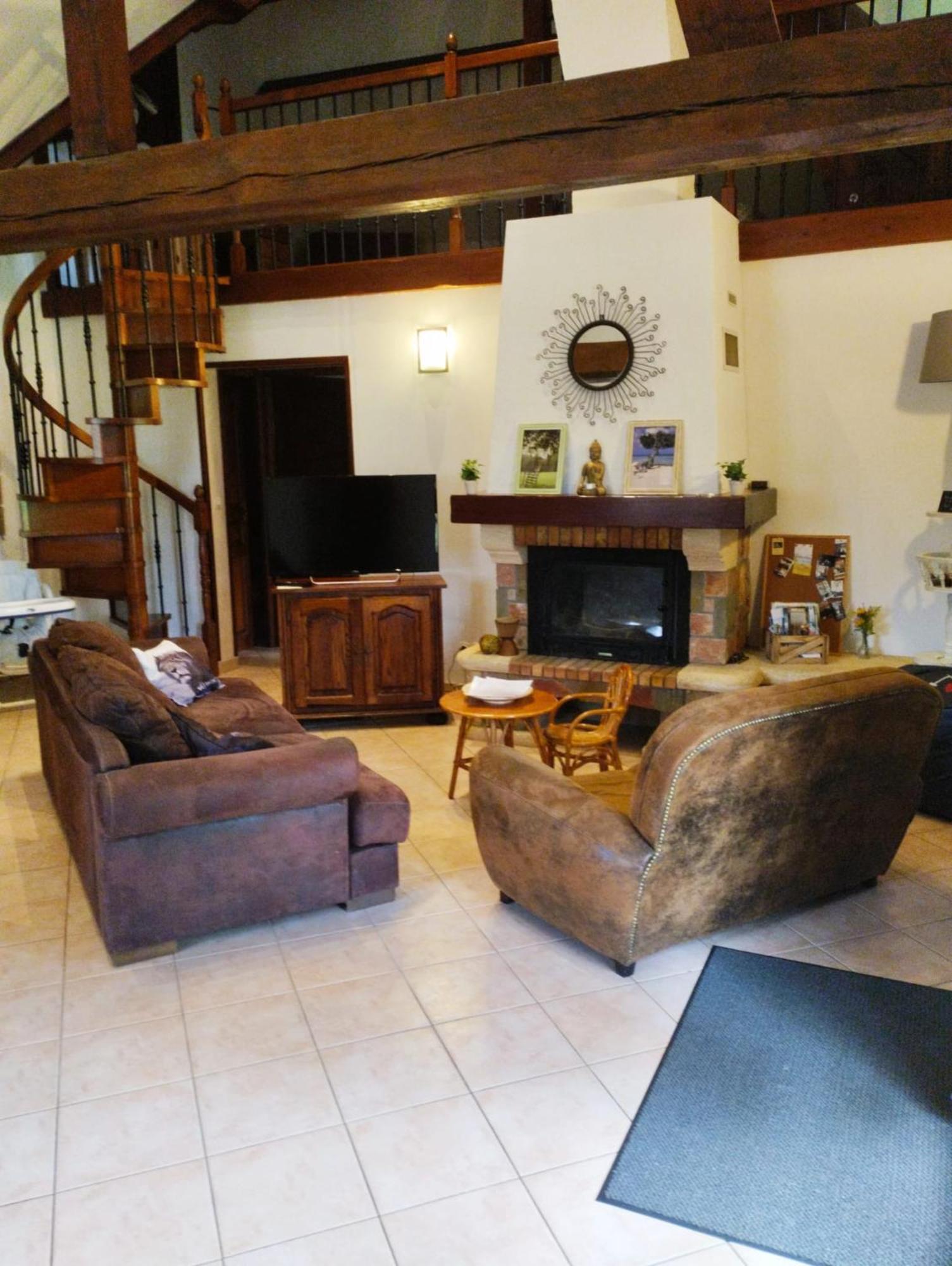 Maison Traditionnelle Normande Avec Piscine Hotot-en-Auge 외부 사진